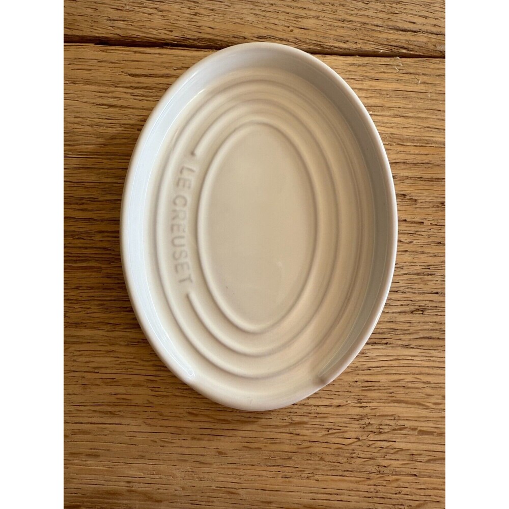 Le Creuset Stoneware Oval Spoon Rest White NEW - Picture 3 of 5
